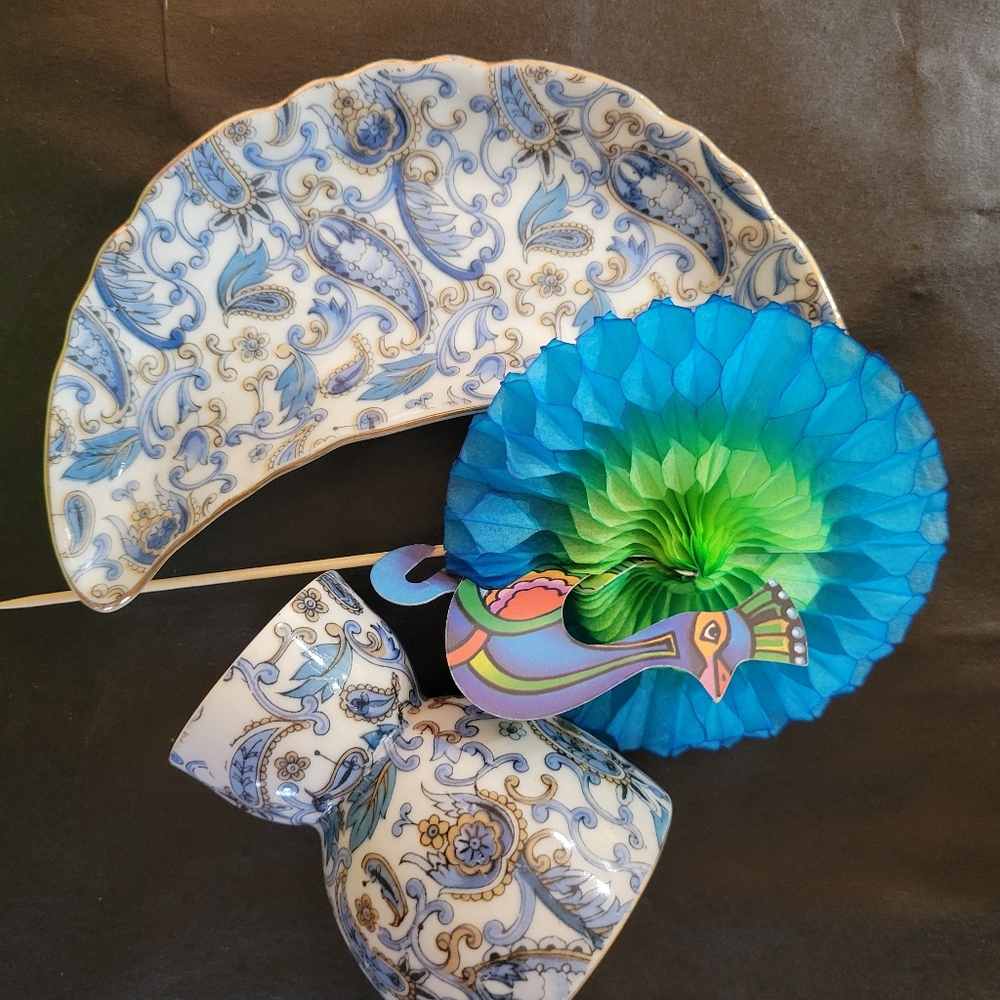 Lefton Egg Cup & Crescent Bone Side Trinket Dish Blue Paisley Vintage ~ Pretty! - Picture 10 of 16